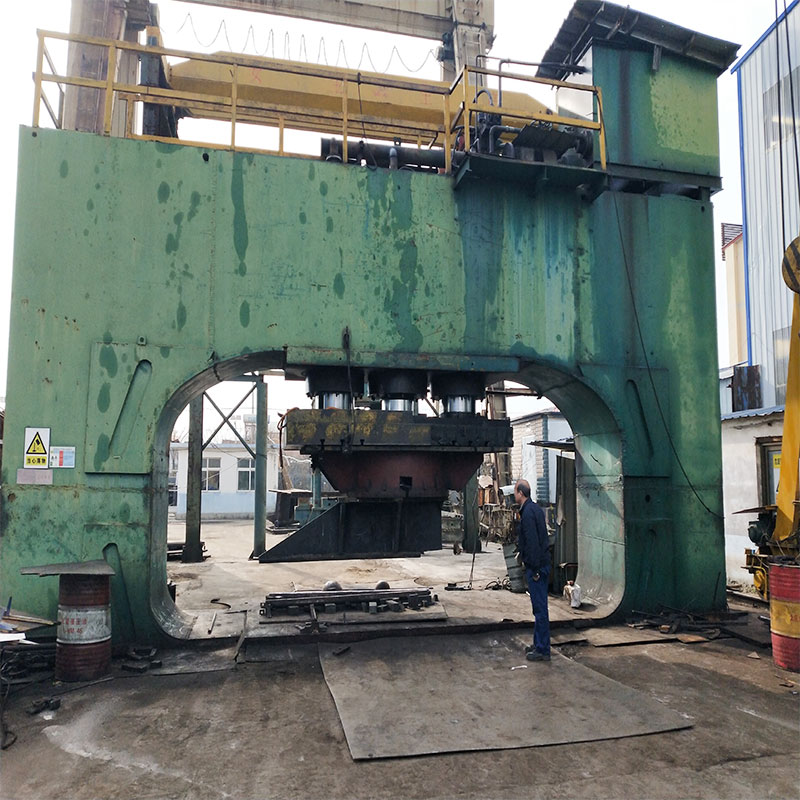 1000噸龍門(mén)液壓機 1000噸(dūn)龍門液壓(yā)機