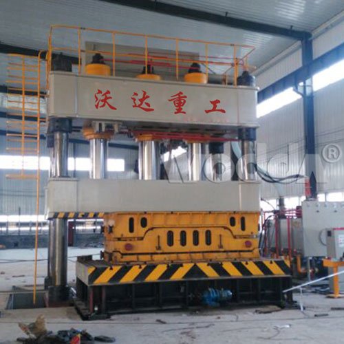 2000噸汽車钣金(jīn)拉伸成型液(yè)壓機-四柱液(yè)壓機